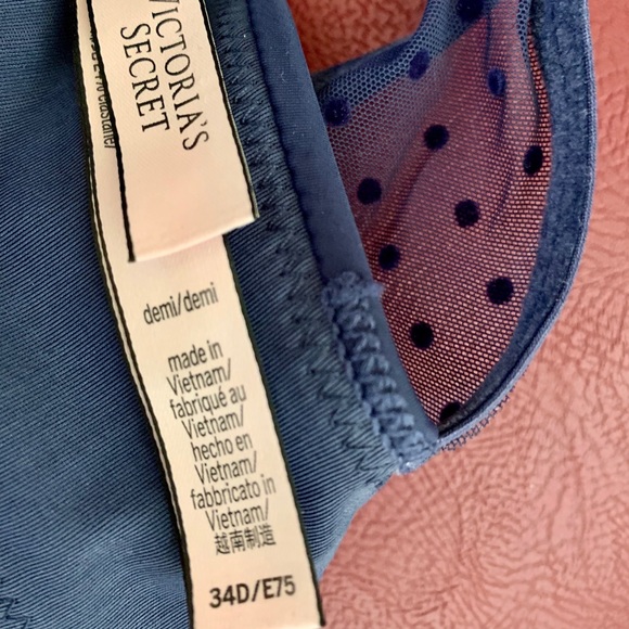 Victoria's Secret Lightly Lined Scoop Demi Bra 34D - Picture 5 of 5